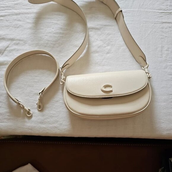Coach Emmy Saddle Bag 23 Shoulder Crossbody - Picture 1 of 7
